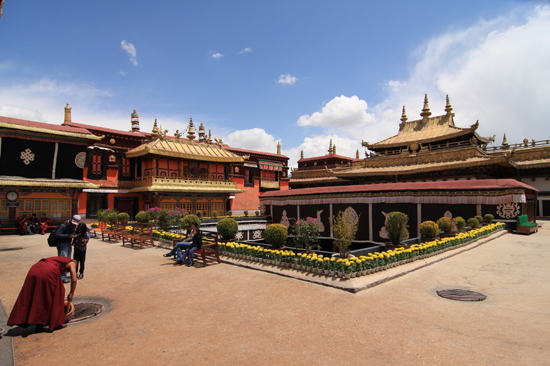 Jokhang tempel in Lhasa-1010