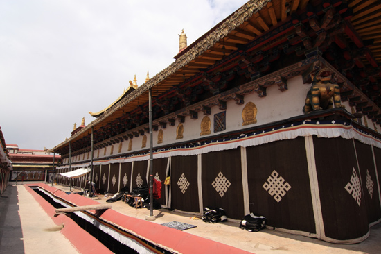 Jokhang tempel in Lhasa-1020